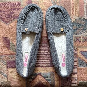 Roxy Gray Women's Slippers